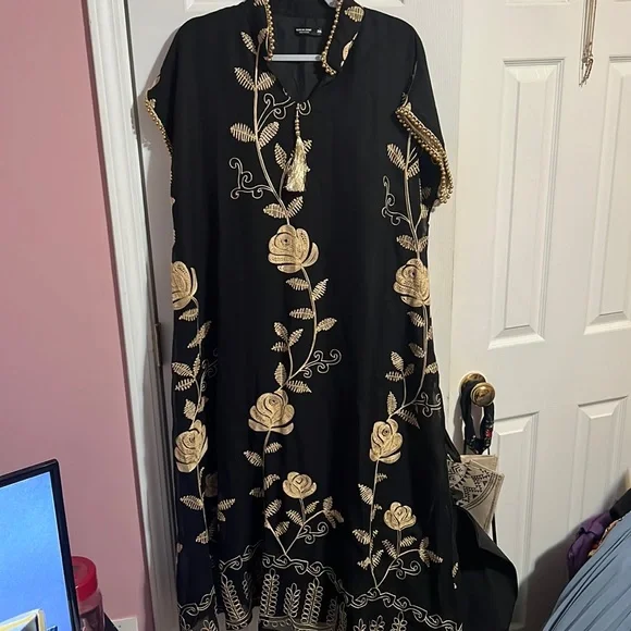 SHEIN | Dresses | Plus Notched Neck Floral Embroidery Dress From Shein |  Poshmark